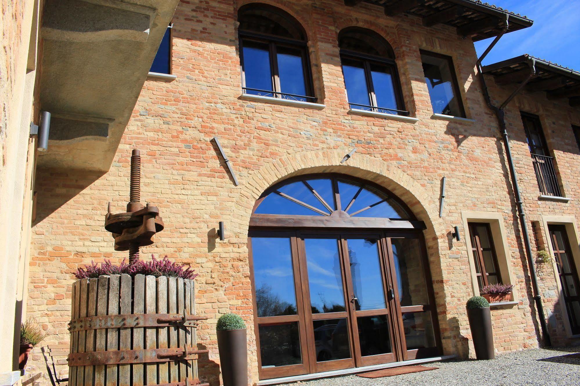 Dimora Cortese Castagnole delle Lanze Екстериор снимка